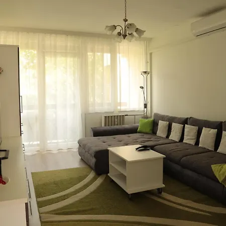 Zoe Apartman Debrecen Nagyerdo Exterior foto